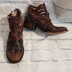 FREEBIRD by Steven FB Stair, Rustic Brown with distressed details